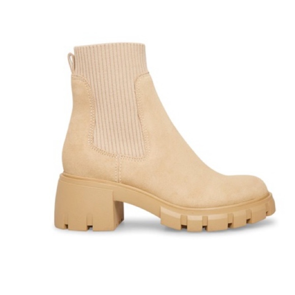 Steve Madden “Hutch” boots